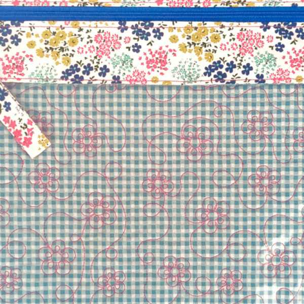 Pretty Floral Gingham Clear Vinyl Front Project Bag - 14" x 14" (35.5 x 35.5 cms) - Image 7
